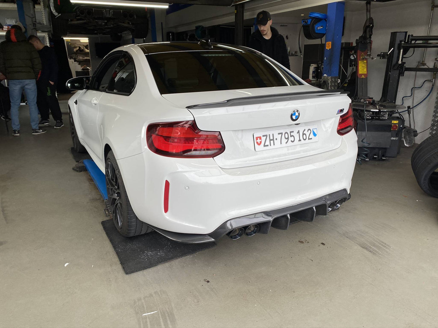 Carbon - BMW V-Style Diffusor F87& Competition