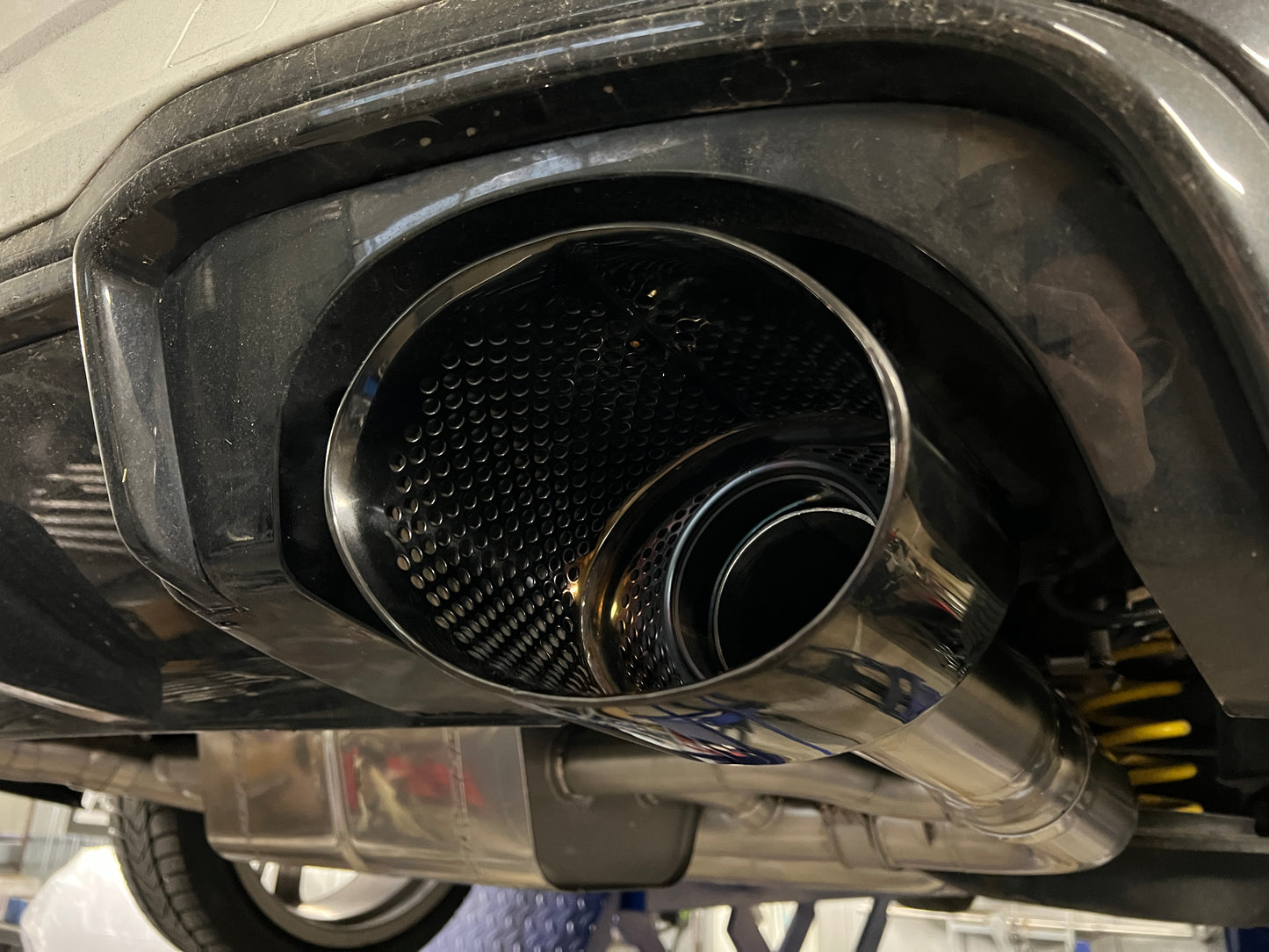 L-Performance - Audi RS3 8V VFL - Terrorline V1 Klappenabgasanlage 3,5 auf 2x3 Zoll