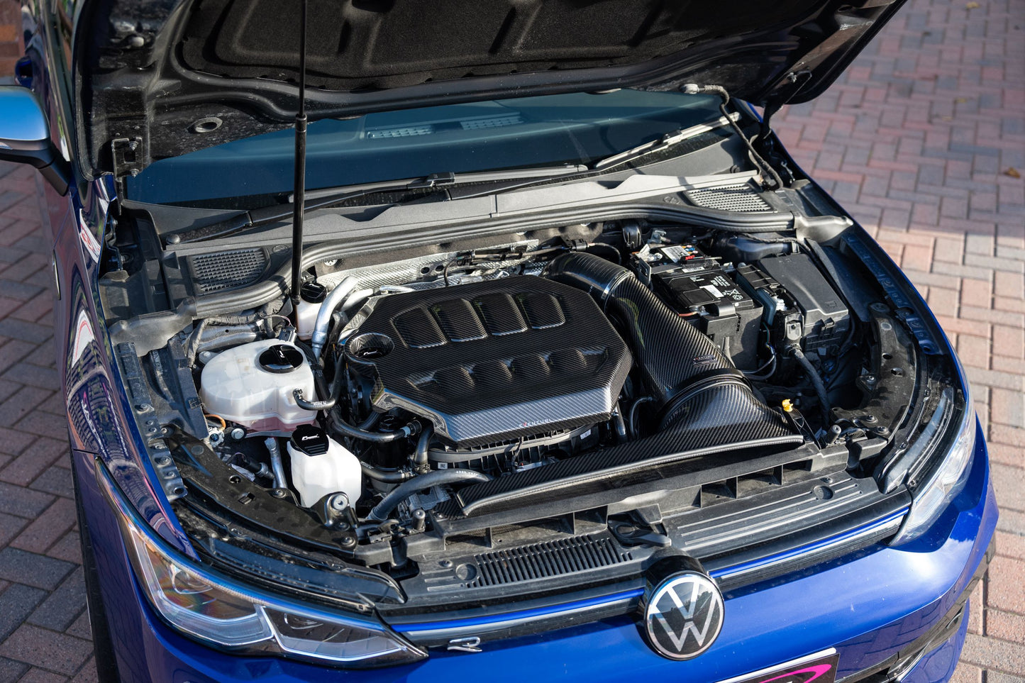 Eventuri Carbon Motorabdeckung für VW Golf 8 GTI und R