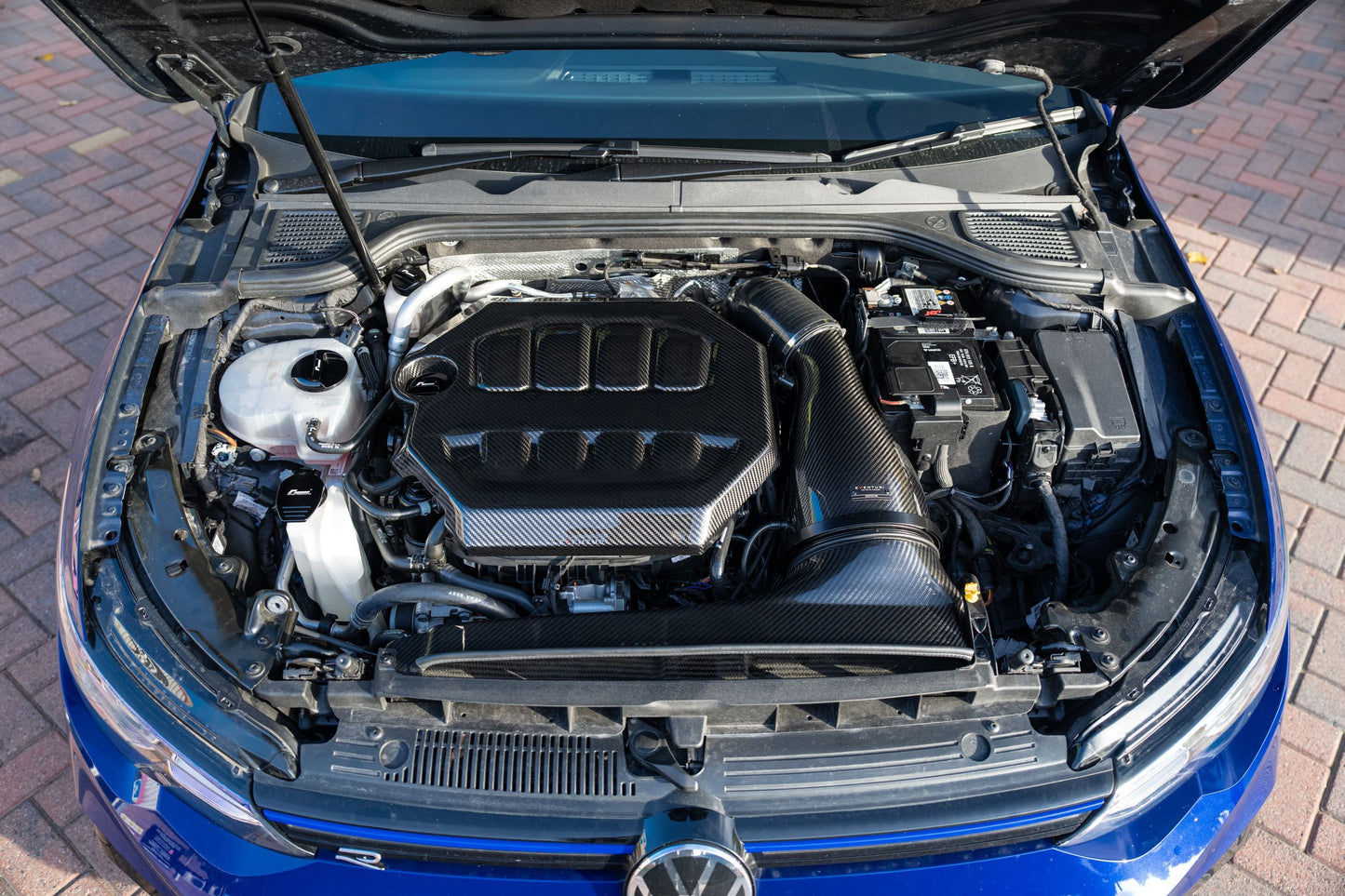 Eventuri Carbon Motorabdeckung für VW Golf 8 GTI und R