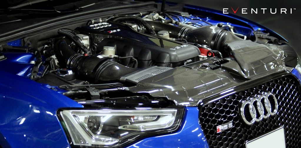 Eventuri Carbon Motorabdeckung für Audi RS4 RS5 B8