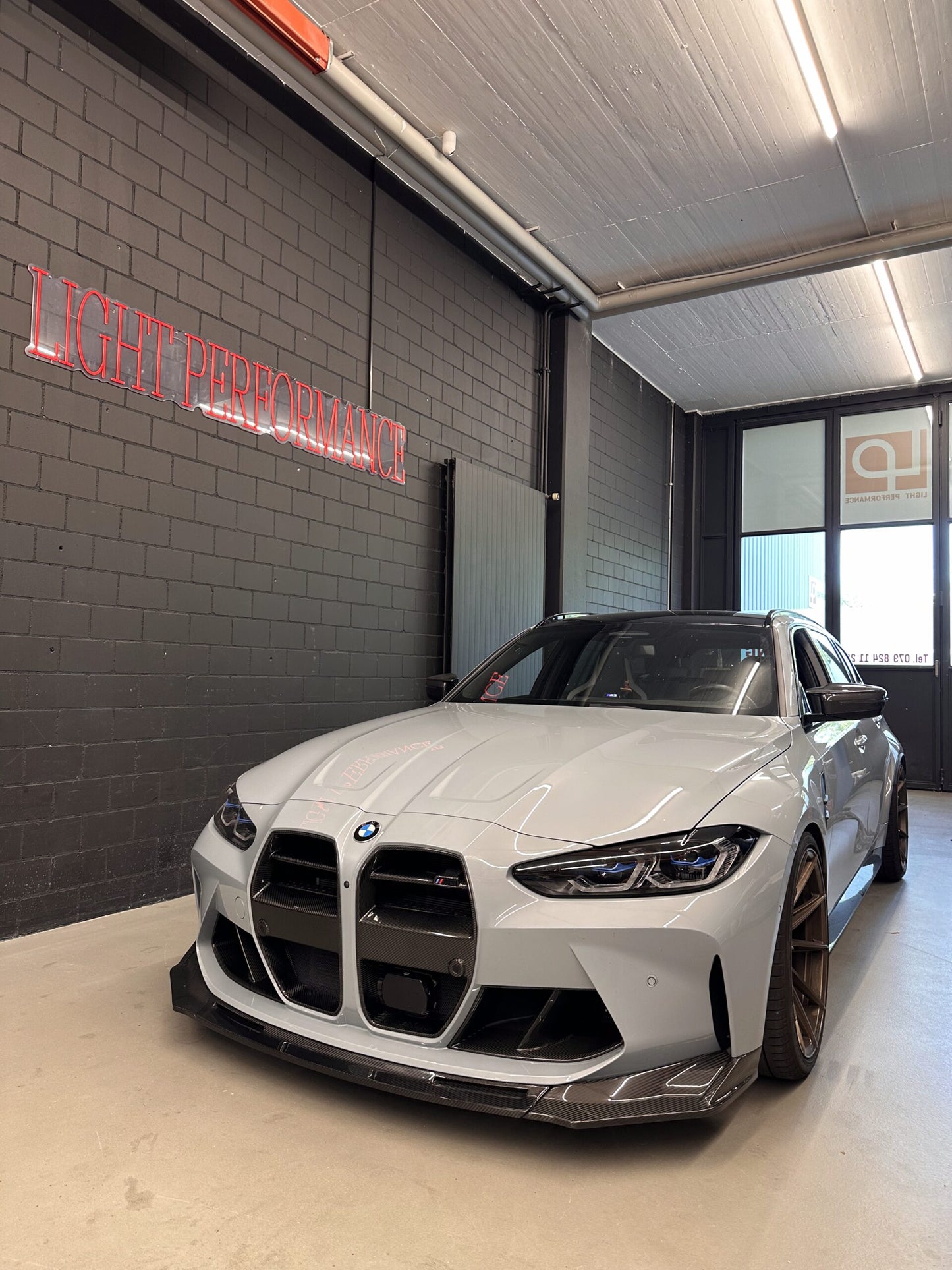Carbon - BMW M3 / M4 VOR-Style Frontgrill in Carbon