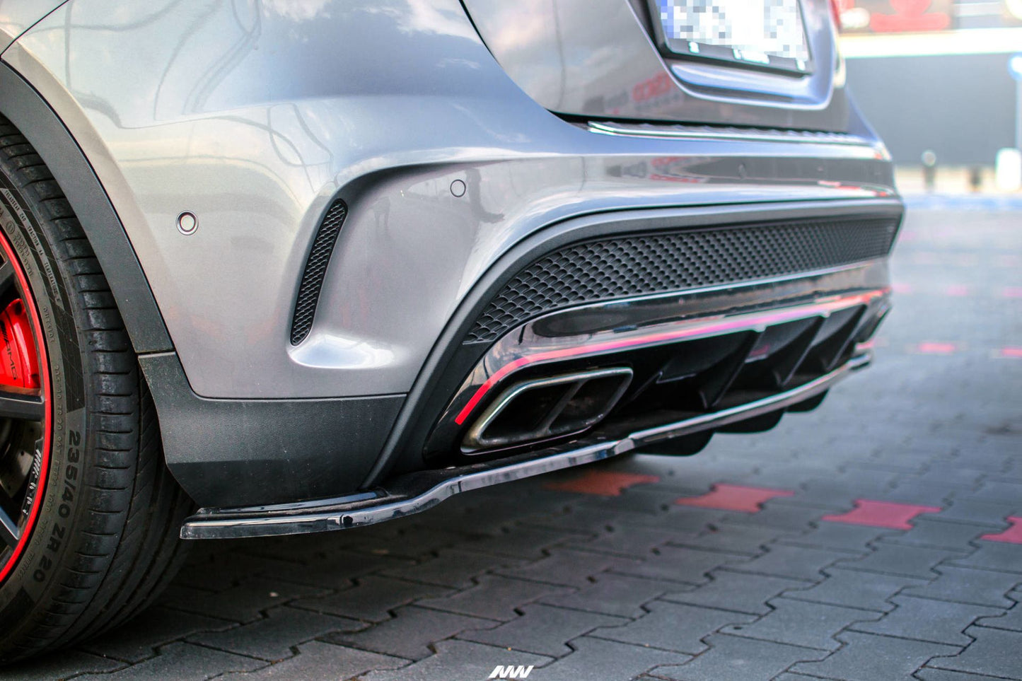 Maxton Design Diffusor für Mercedes GLA AMG X156 Vorfacelift schwarz hochglanz