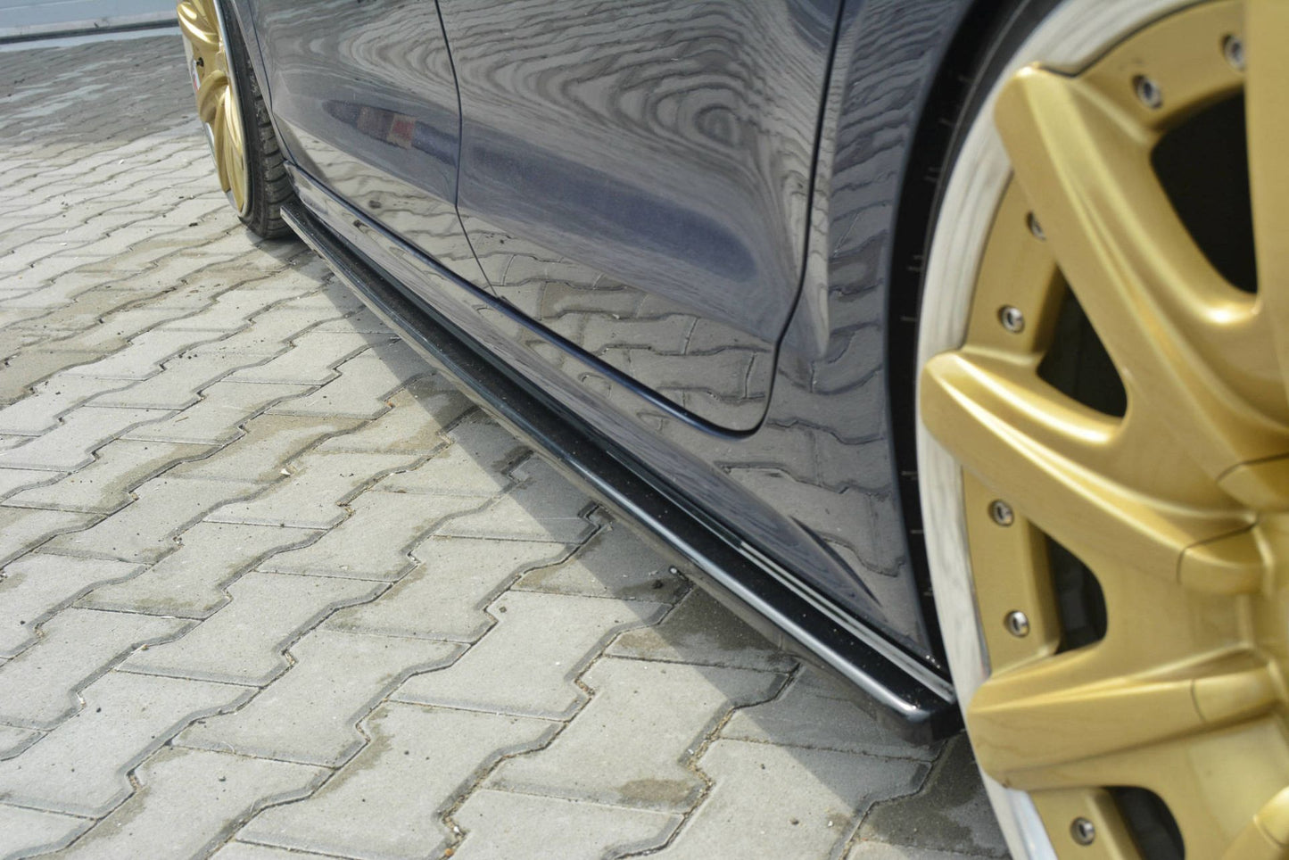 Maxton Design Seitenschweller für Volkswagen Jetta MK6 Vorfacelift Limousine Carbon Look