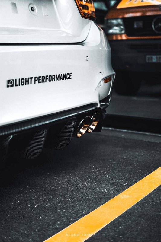 Carbon - BMW M3/4 F80/82/83 V-Style Diffusor
