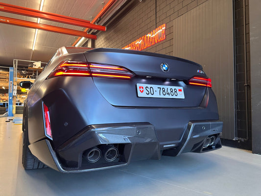 Carbon - BMW M5 G90 / G99 Carbon P-Style Diffusor