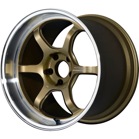 ADVAN RACING | Design: R6 | Grösse: 9.5x18 | ET: 5 | Lochkreis: 5x114.3 | Farbe: machining & racing brass gold
