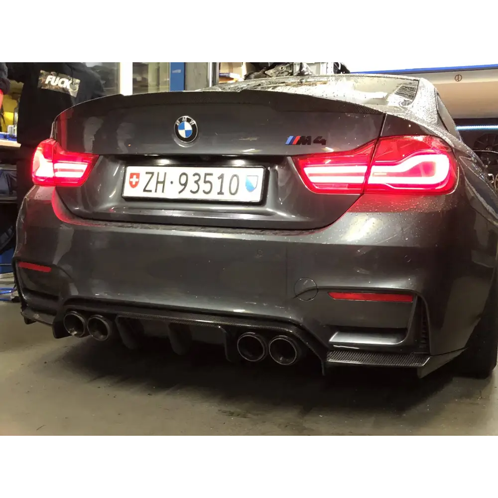 Carbon - BMW M4 F82 P-Style Spoiler