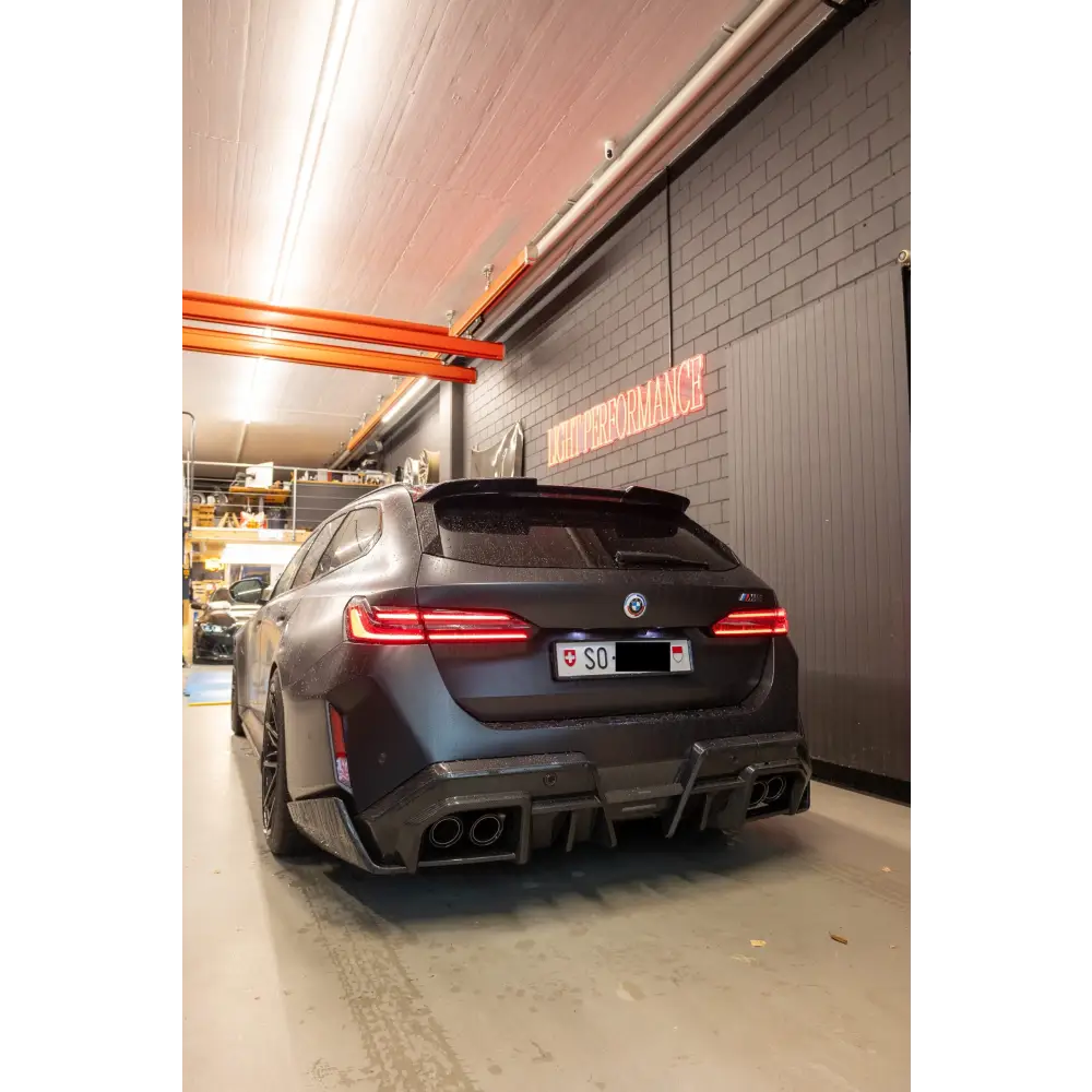 Carbon - BMW M5 G90 / G99 Carbon VRS-Style Diffusor