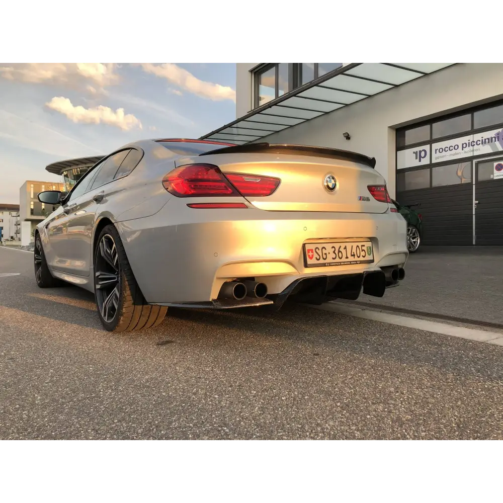Carbon - BMW M6 F06/F12/F13 V-Style Diffusor