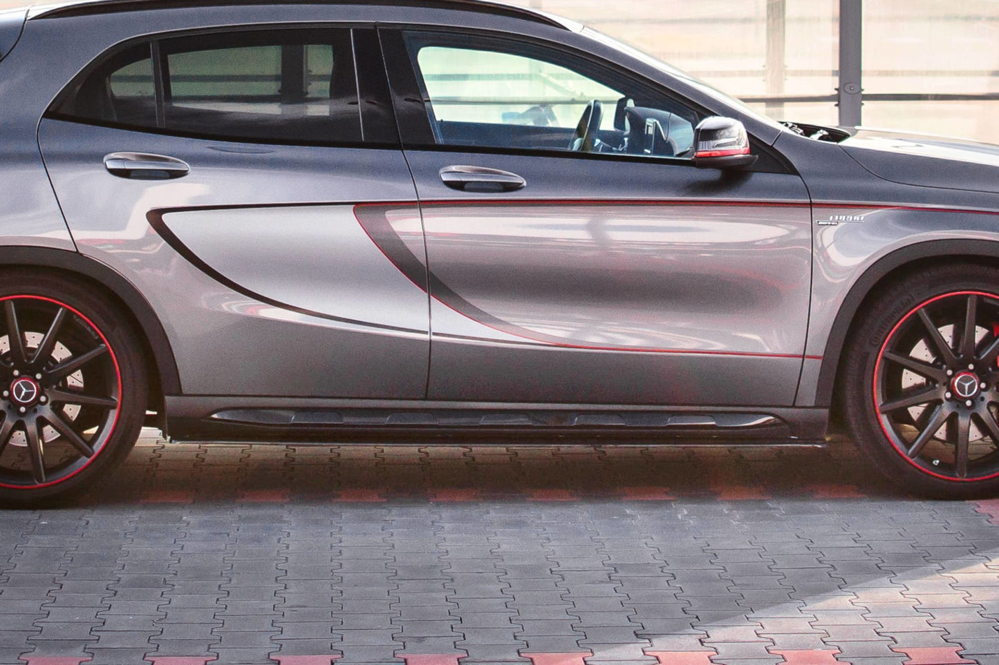 Maxton Design Seitenschweller für Mercedes GLA AMG X156 Vorfacelift schwarz hochglanz